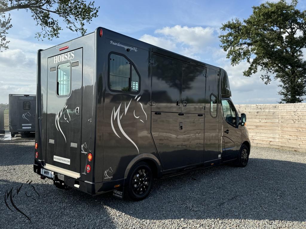 Te huur - Luxe paardenwagen verhuiswagen